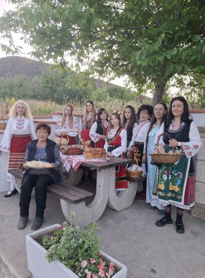 Шипченци по следите на предците на Еньовден