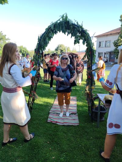 77 билки и половина на Еньовден в Енина