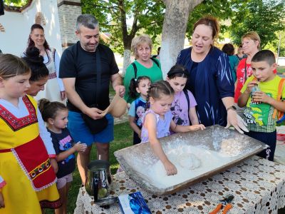 77 билки и половина на Еньовден в Енина