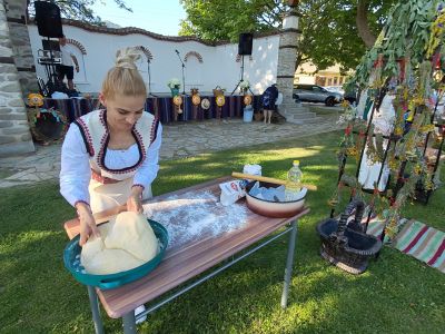 77 билки и половина на Еньовден в Енина