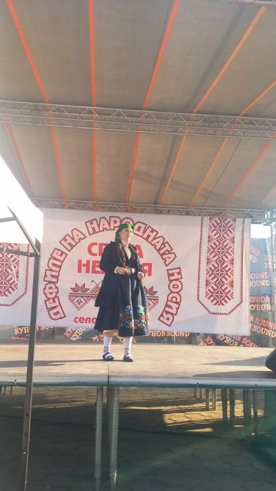 Павелбанци с награда от „Дефиле на носията“