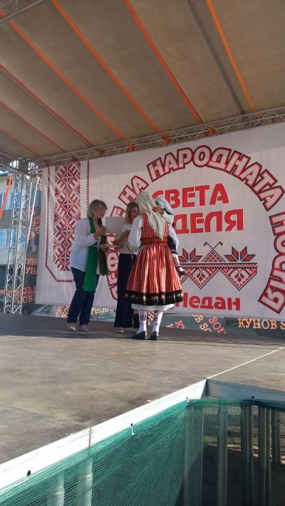 Павелбанци с награда от „Дефиле на носията“