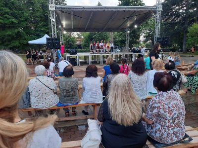 Млади таланти развълнуваха публиката на втория концерт от “Казанлъшко лято“