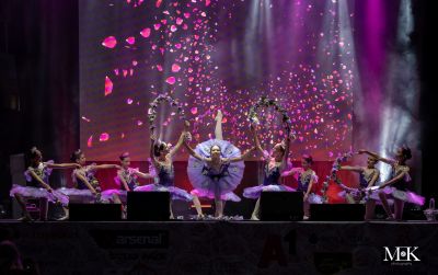 Фотографии на талантливата Мирослава Костадинова са част от специална изложба, посветена на Празник на розата“25