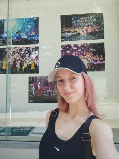 Фотографии на талантливата Мирослава Костадинова са част от специална изложба, посветена на Празник на розата“25