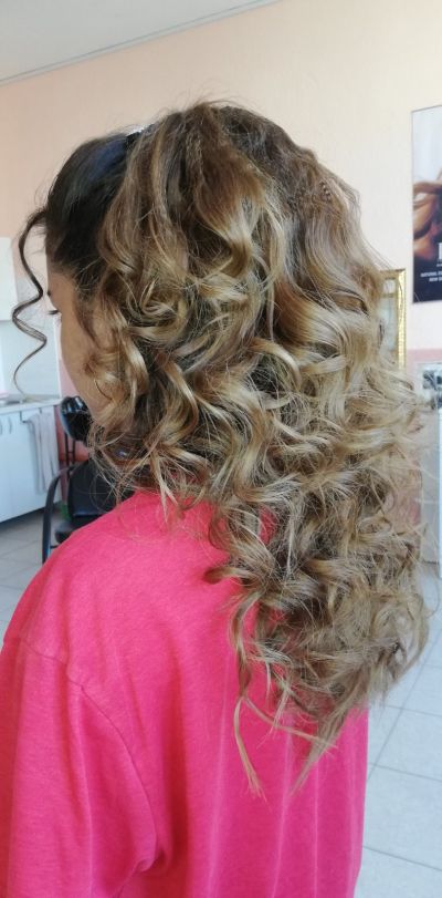 Профилирана гимназия „Академик Петко Стайнов“ обявява прием за учебната 2025/2026 година