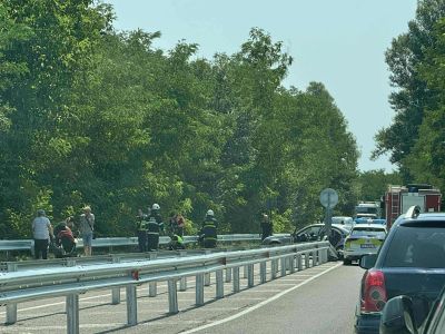 Катастрофа блокира движението между Казанлък и Стара Загора след разклона за Мъглиж