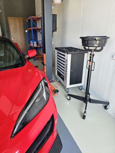 Автосервиз на самообслужване Garage 66 отвори врати в Казанлък