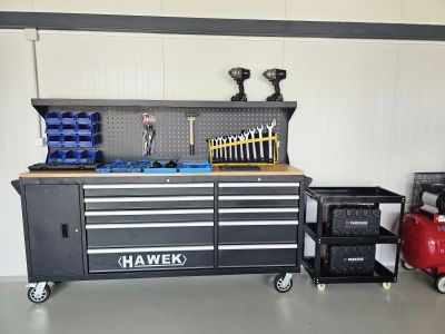 Автосервиз на самообслужване Garage 66 отвори врати в Казанлък