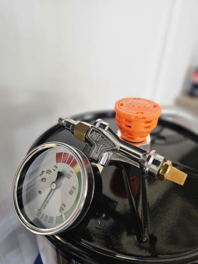 Автосервиз на самообслужване Garage 66 отвори врати в Казанлък