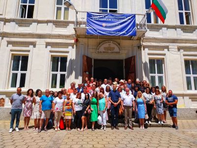 ПХГ „Св. Св. Кирил и Методий“ и Езикова гимназия гр. Пловдив обмениха педагогически опит 