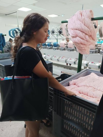 Ученици от ПХГ “Св.Св. Кирил и Методий“ с учебно посещение в завод „България-К“ АД