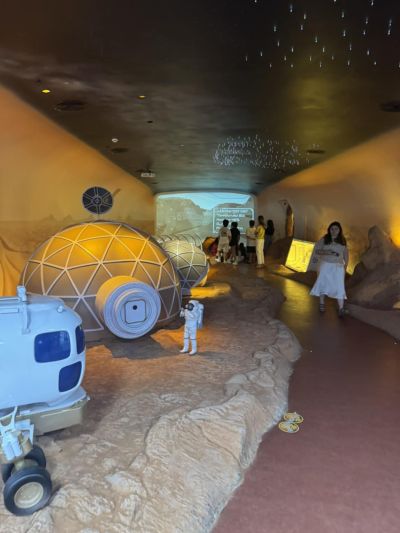 “Светлинките“ Рая Енева и Диан Драгнев се завърнаха „от Космоса“  