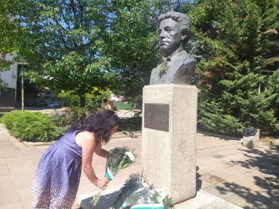 Казанлък отдаде почит на Апостола на свободата
