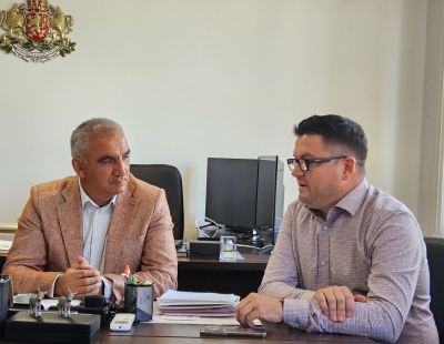 Работна среща в Гурково с участие на областния управител на фокус – водоснабдяване, безопасност, транспорт, епизоотична и пожароопасна обстановка