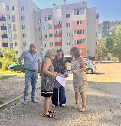 7 междублокови пространства ще бъдат напълно обновени през 2025г. с бюджета на Община Казанлък