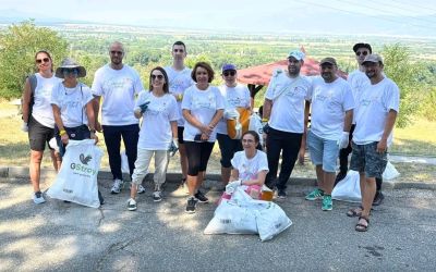 130 доброволци преобразиха части от Казанлък с еко инициатива