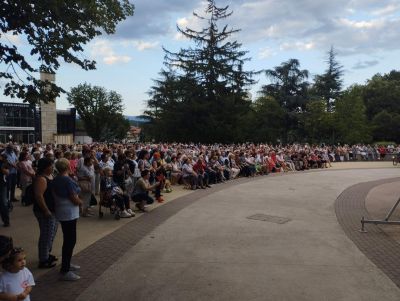 „Казанлъшко лято“ завърши с концерт и кино под звездите