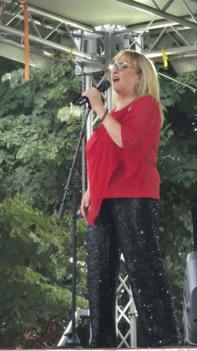 „Казанлъшко лято“ завърши с концерт и кино под звездите