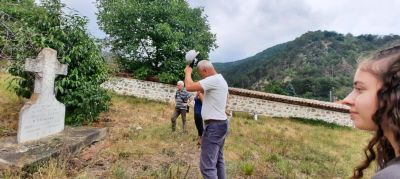 Енинското църковно настоятелство и КЛИО “Род, роден край, родина“ при НЧ “Братство-1869“ отново участваха при посрещането на участниците в националния туристически поход посветен на Хаджи Димитър