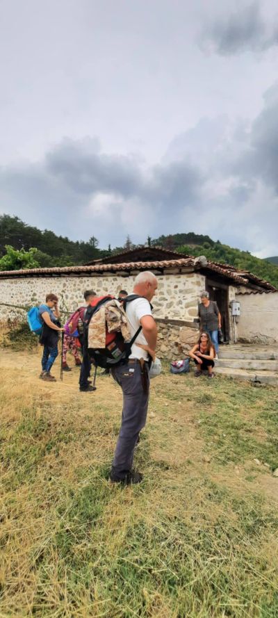 Енинското църковно настоятелство и КЛИО “Род, роден край, родина“ при НЧ “Братство-1869“ отново участваха при посрещането на участниците в националния туристически поход посветен на Хаджи Димитър