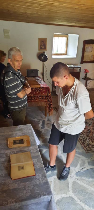 Енинското църковно настоятелство и КЛИО “Род, роден край, родина“ при НЧ “Братство-1869“ отново участваха при посрещането на участниците в националния туристически поход посветен на Хаджи Димитър