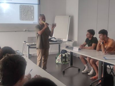 ИКТ Център започна мобилност по Еразъм+, свързана с роботика