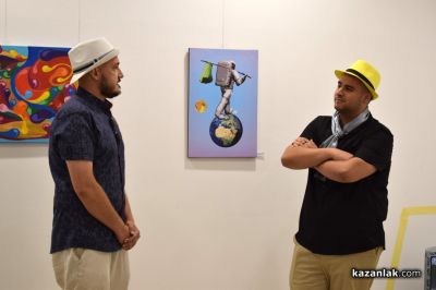 Творецът Георги Гечев за дебютната си изложба в Казанлък: „Избягай с Мен“ е личен разказ в картини