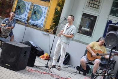 Творецът Георги Гечев за дебютната си изложба в Казанлък: „Избягай с Мен“ е личен разказ в картини