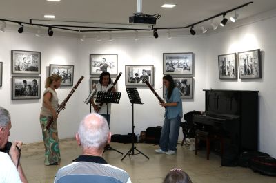 Фотоизложбата “Урокът“ представи музиката на “Академия роза“ в образи