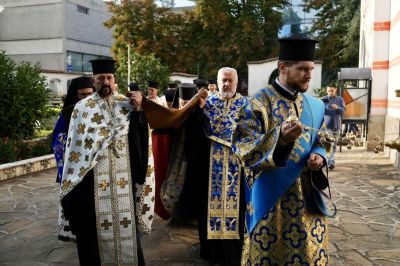 В Казанлък посрещнаха Чудотворната икона на Пресвета Богородица Скоропослушница
