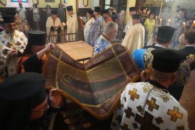 В Казанлък посрещнаха Чудотворната икона на Пресвета Богородица Скоропослушница