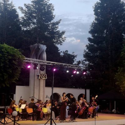 Първи заключителен концерт представиха в Шипка младите таланти от тазгодишната „Академия Роза“