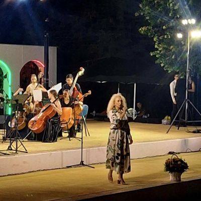 Първи заключителен концерт представиха в Шипка младите таланти от тазгодишната „Академия Роза“