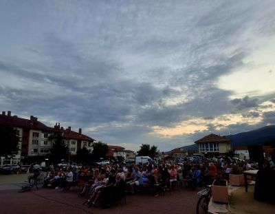 Първи заключителен концерт представиха в Шипка младите таланти от тазгодишната „Академия Роза“