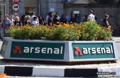 Няма загинал работник в „Арсенал“, пострадал е 53-годишен мъж при извършване на дейности на територията на предприятието / Новини от Казанлък