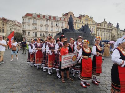 Достойно представяне на ТК “Янина“ на международния фестивал “Blue diamond“ в Прага, Чехия