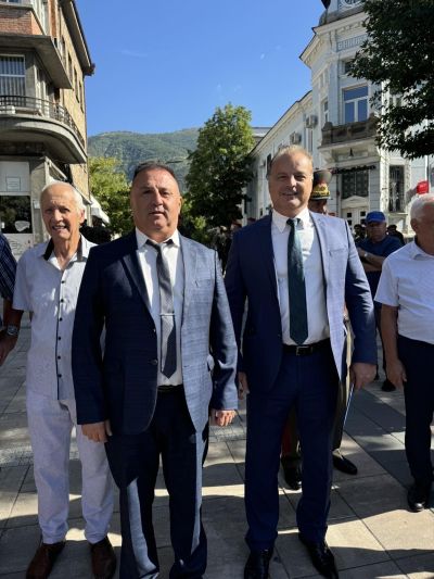 Кметът Иса Бесоолу бе гост на тържествено полагане на клетва на военни 