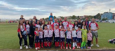 Малките футболисти от ФК “Казанлък“ в съревнование с деца от два континента / Новини от Казанлък