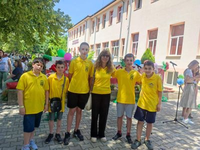 ИКТ Център записва ученици за учебната за 2025-2026 г.