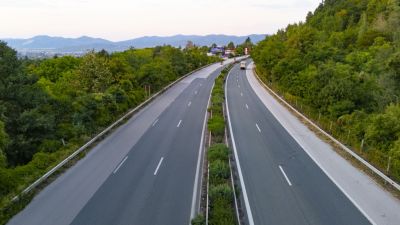 Тол таксите се повишават от 1 септември, напомнят от АПИ  / Новини от Казанлък