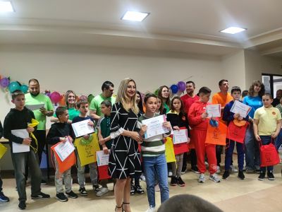 ИКТ Център записва ученици за учебната за 2025-2026 г.