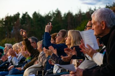 „Красива птичка с цвят зелен“ - На брега на древния Севтополис