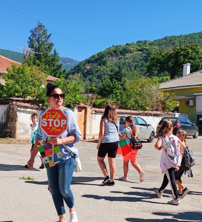 Малки и големи от Енина заедно изпратиха лятото