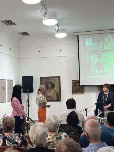 Представиха книгата “Изпято по нашенски“ в Казанлък 