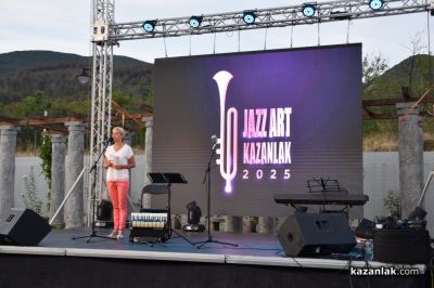 С магия от звуци беше открит Джаз феста в Археокомплекс “Долината на тракийските царе“