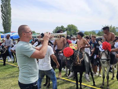 Над 6000 души гледаха 36-ото издание на Биоралито с магарешки каручки в Гурково