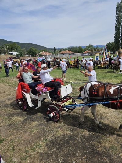 Над 6000 души гледаха 36-ото издание на Биоралито с магарешки каручки в Гурково