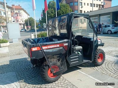 Огнеборци показаха техника пред сградата на Община Казанлък