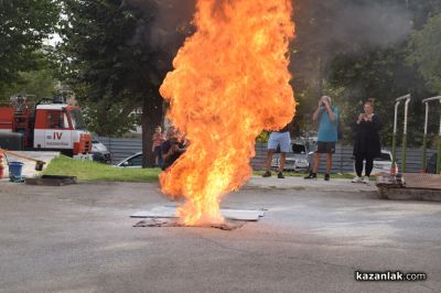 Демонстрации на действия при ПТП и битови пожари - РСПБЗН Казанлък